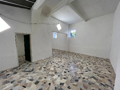 Foto Negozio a Firenze Careggi - Rifredi - Dalmazia di 98 m² con 1 locali