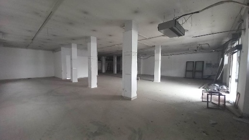 Foto Locale commerciale in via Variante 7 bis, Nola Centro di 900 m²