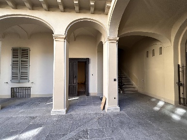 Foto Ufficio a Piacenza Pubblico Passeggio di 83 m² con 3 locali in affitto
