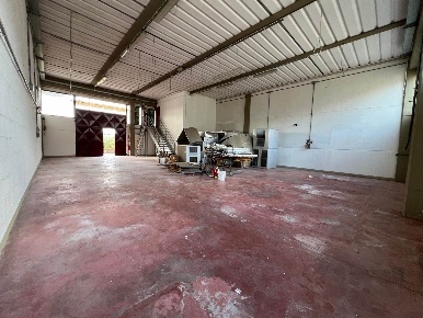 Foto Laboratorio a Certaldo Zona Mensa, Via Toscana di 213 m² con 2 locali