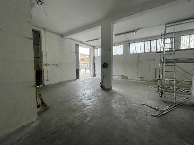 Foto Magazzino a Nola Centro di 150 m² in affitto