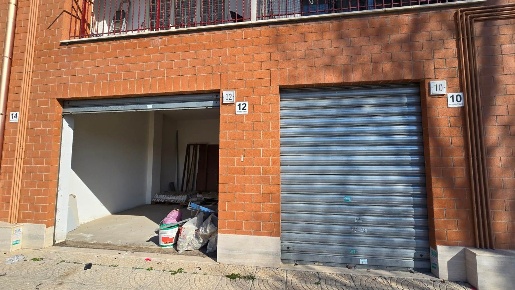 Foto Locale commerciale in VIA NOCERA TERINESE, Roma Rocca Cencia di 70 m²