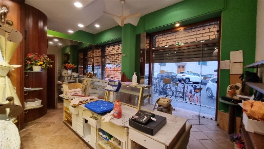 Foto Negozio in Largo Cantù, Firenze Leopoldo - Vittorio Emanuele - Statuto