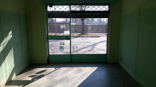Foto Negozio in Via M. Caccia Dominioni  7, Cornate d'Adda Centro di 40 m²