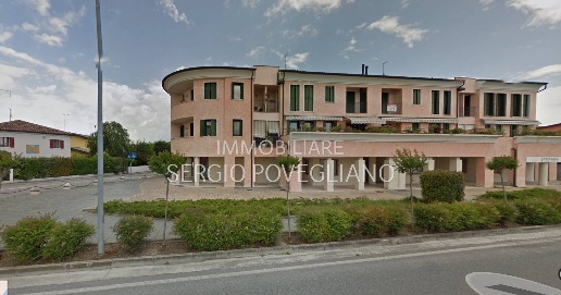 Foto Negozio in via Principale, Casier Centro di 100 m² con 1 locali