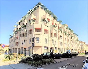 Foto Ufficio a Cecina Cecina Centro di 90 m² con 4 locali in affitto