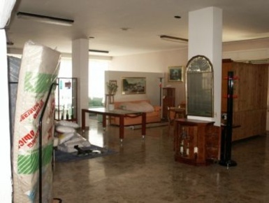 Foto Attività commerciale a Martinsicuro Centro di 100 m² con 1 locali
