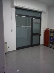 Foto Ufficio in via dello stadio, Terni Centro di 50 m² con 1 locali