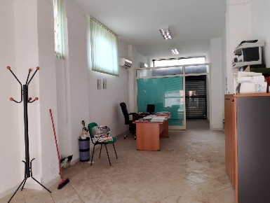 Foto Negozio a Avellino Centro Storico di 100 m² con 1 locali in affitto