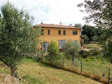 Foto Cessione attività a Roccastrada di 419 m² con 13 locali in vendita