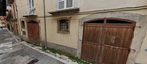 Foto Negozio in via carlo, Atripalda di 70 m² con 1 locali in vendita