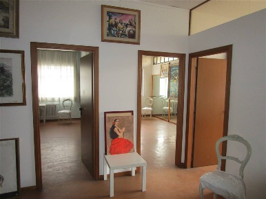 Foto Ufficio a Pistoia Pistoia Ovest di 215 m² con 7 locali in vendita