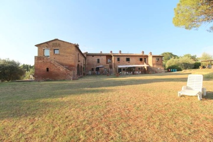 Foto Agriturismo a Siena Cerchiaia - Coroncina di 650 m² con 20 locali