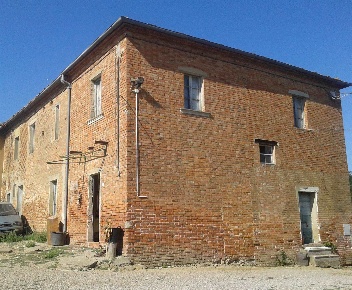 Foto Cessione attività a Montepulciano Centro di 1700 m² con 15 locali