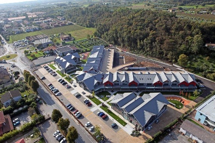 Foto Ufficio in Via Nazionale, Puegnago del Garda Raffa di 160 m²