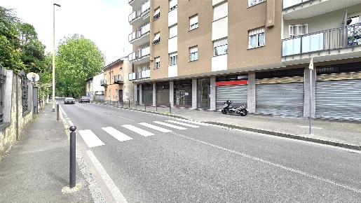 Foto Negozio in Via Sant 'Antonio  43, Cinisello Balsamo Balsamo di 260 m²