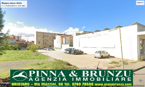 Foto Negozio a Oristano di 563 m² con 10 locali in vendita