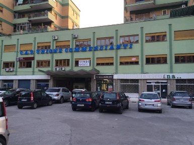 Foto Ufficio in Viale Mazzini 51, Frosinone Centro di 390 m² con 12 locali