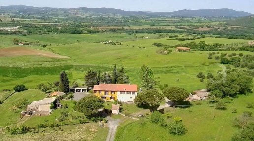 Foto Cessione attività in ZONA GRANAIONE, Cinigiano di 270 m² con 12 locali
