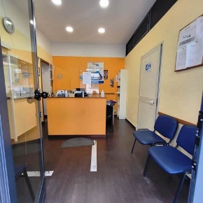 Foto Negozio a Messina Quartiere Americano di 74 m² con 4 locali in vendita