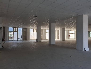 Foto Negozio a Prato Pietà di 1000 m² con 3 locali in affitto