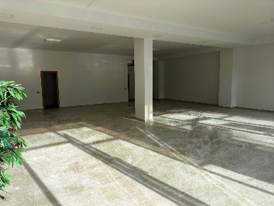 Foto Negozio a Avellino Quattrograna, Bellizzi, Sant'Oronzo di 150 m²