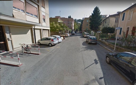 Foto Negozio in Via Pola, Terni Città Giardino di 90 m² con 2 locali