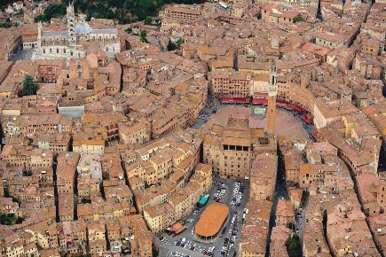 Foto Attività commerciale a Siena San Domenico - Fontebranda di 120 m²