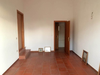 Foto Ufficio a Torrita di Siena di 70 m² con 5 locali in affitto