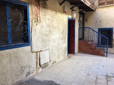 Foto Attività commerciale in via Oristano, Cagliari Villanova di 95 m²
