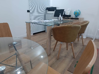 Foto Ufficio in Via XX Settembre  46, San Nicola la Strada di 20 m²