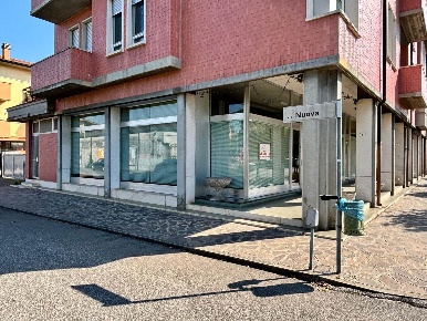 Foto Negozio a Nogara Centro di 167 m² in vendita