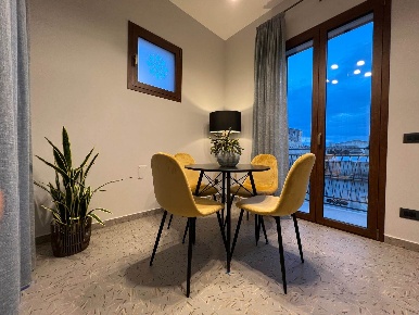 Foto Hotel in Via Scaglione  64, Sciacca Centro di 190 m² con 6 locali