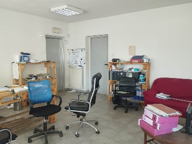 Foto Ufficio a Treviglio di 60 m² con 2 locali in affitto