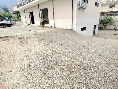 Foto Laboratorio in Via camerelle, Nocera Superiore Centro di 180 m²