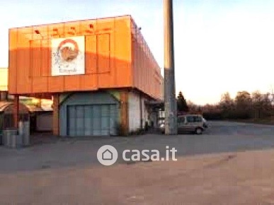 Foto Locale commerciale in STRADA PINEROLO  42, Cumiana di 2200 m²