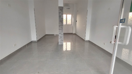 Foto Attività commerciale in via  piave, Anzio Villa Claudia di 31 m²
