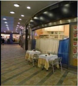 Foto Negozio in Galleria Unione  36, Milano Missori di 220 m² con 3 locali