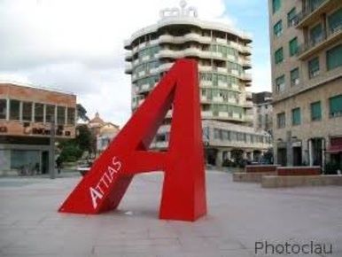 Foto Negozio a Livorno Attias - Marconi di 70 m² con 1 locali in vendita