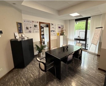 Foto Ufficio in viale elvezia 10, Milano Arena di 83 m² con 2 locali
