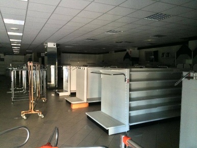 Foto Locale commerciale a Aulla di 1300 m² in affitto