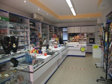 Foto Attività commerciale a Torrita di Siena di 90 m² con 3 locali