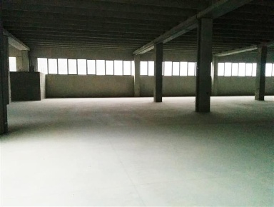 Foto Laboratorio a Lecco Acquate di 2700 m² con 10 locali in affitto