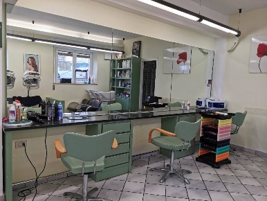 Foto Negozio a Monteriggioni San Martino di 35 m² con 1 locali in affitto