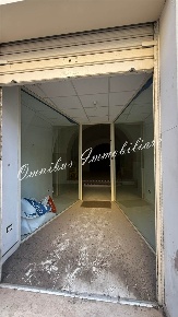 Foto Attività commerciale a Foggia di 180 m² con 2 locali in affitto