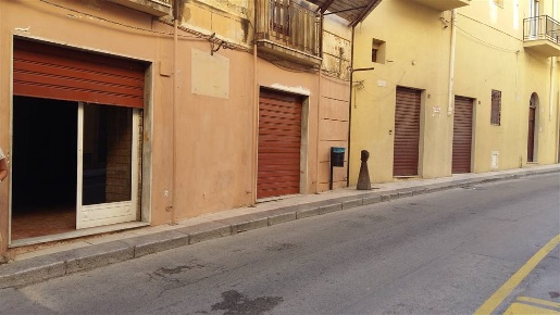 Foto Attività commerciale a Sciacca Centro di 70 m² con 2 locali in affitto