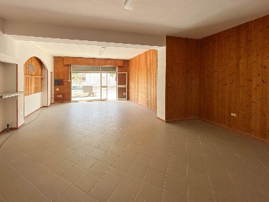 Foto Ristorante in Via Sardegna, Siniscola di 124 m² con 2 locali