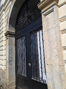 Foto Magazzino in Via Bellavista  9, Catanzaro Centro Storico di 140 m²