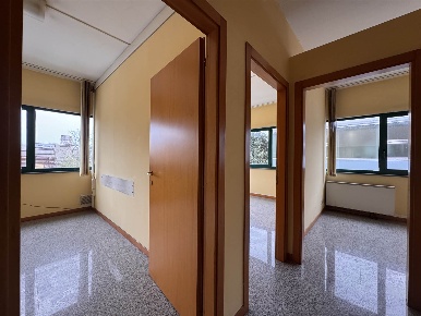 Foto Ufficio in VIA ICARO  5, Pesaro Torraccia - Tre Ponti di 95 m²