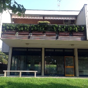 Foto Attività commerciale a Basiano Centro di 130 m² con 1 locali